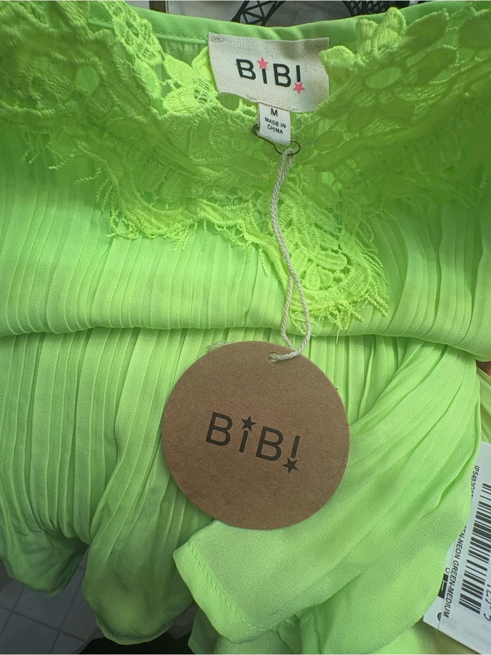 BiBi Neon Lime Lace-Trim Spaghetti Strap Camisole - Picture 4 of 4